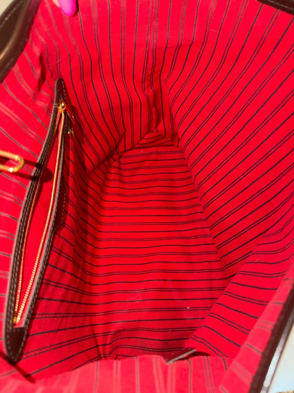 Louis Vuitton Brown Damier Ebene Hobo with Red Interior - Picture 12 of 12